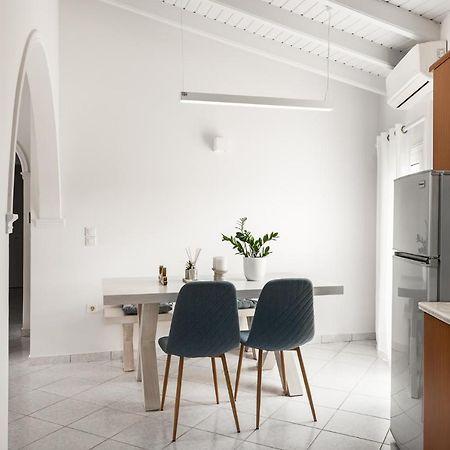 The Seaview Corner Apartments By Konnect, Ipsos Corfu Exterior foto