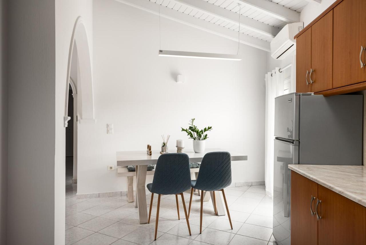 The Seaview Corner Apartments By Konnect, Ipsos Corfu Exterior foto